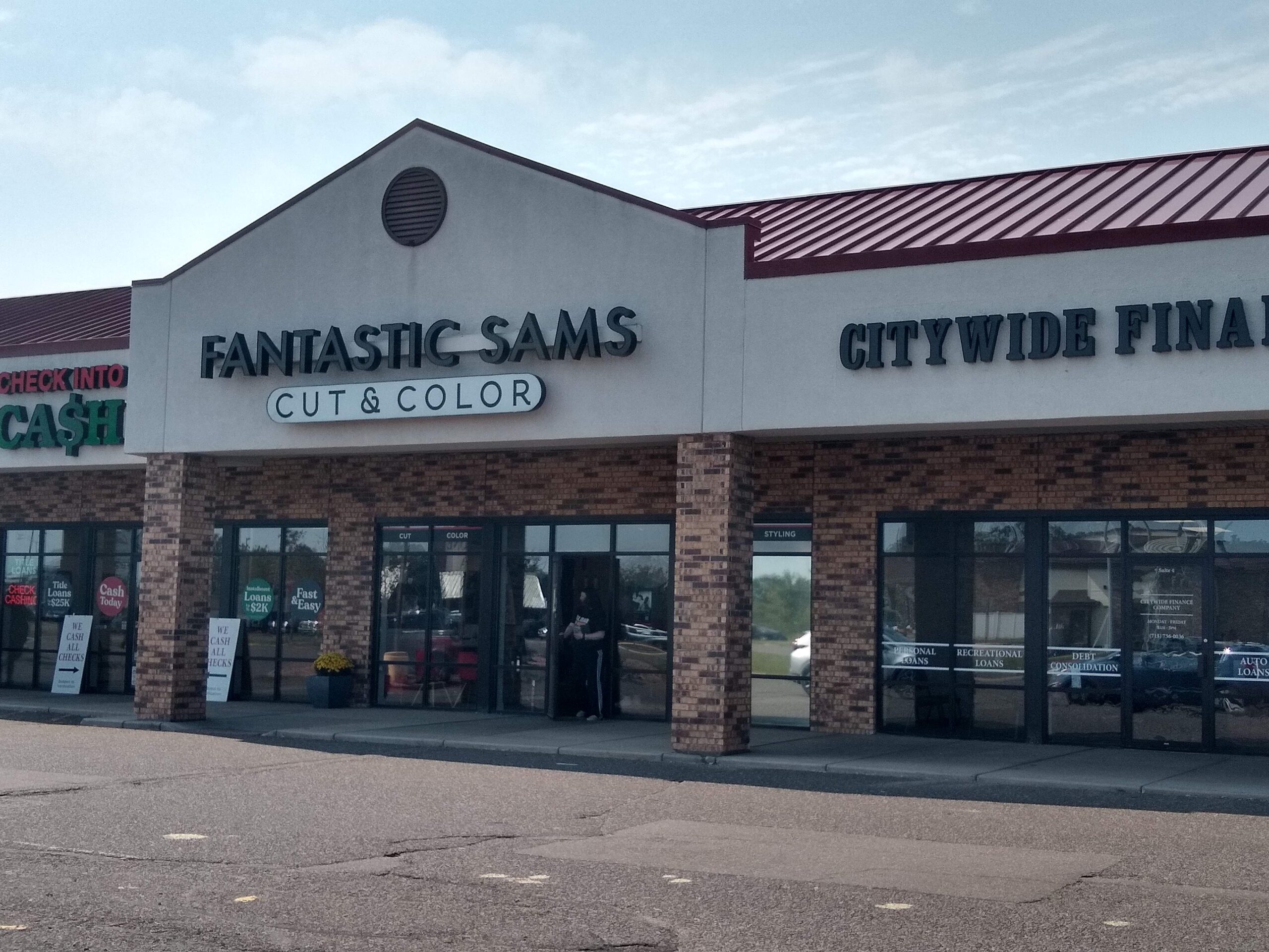 fantastic sams exterior