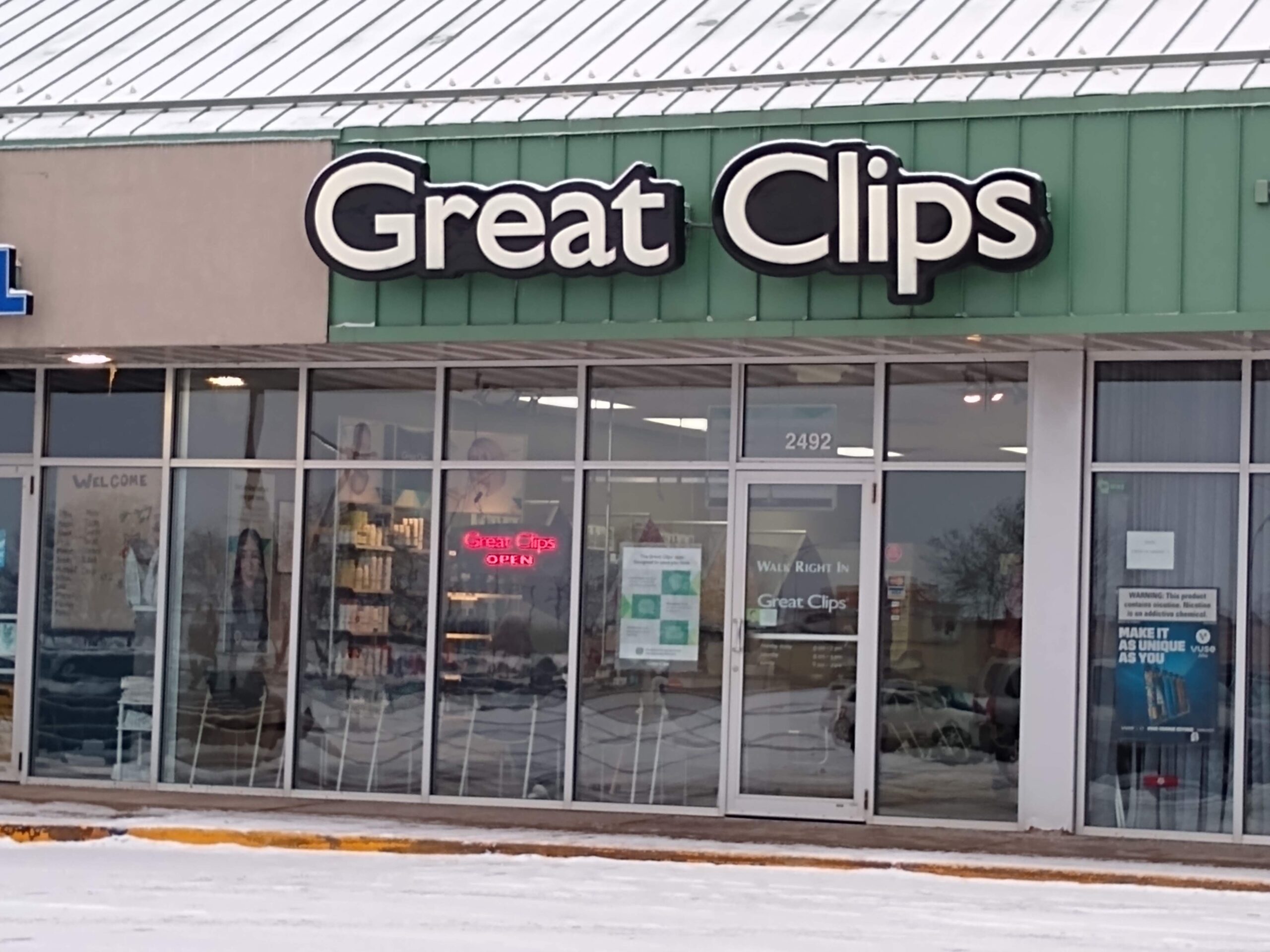 great clips exterior